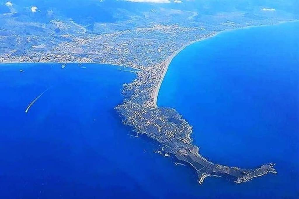 Casa Vacanze Il Nido - 4 Stelle Милаццо Экстерьер фото
